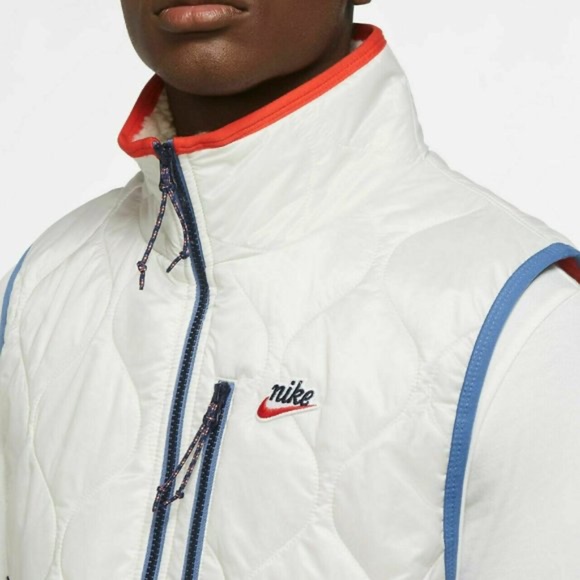 Nike Heritage Vest - Picture 3 of 4